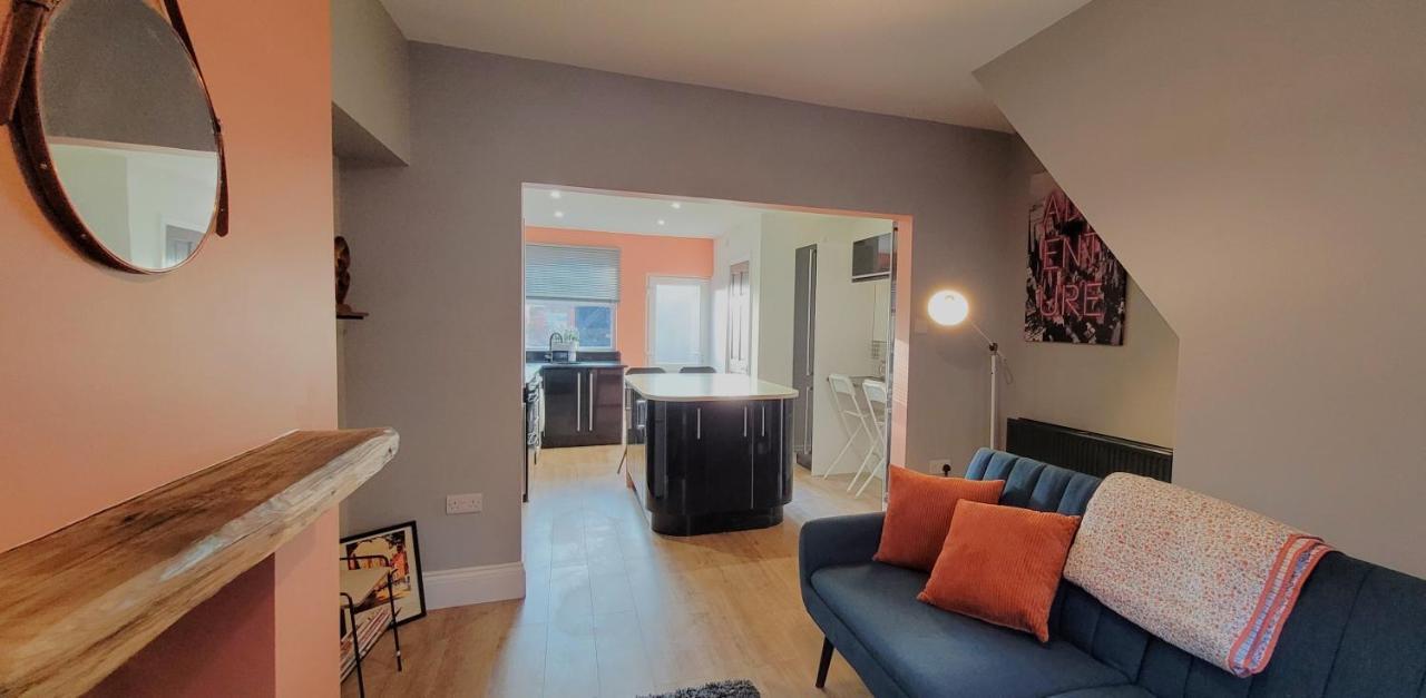 Sutherland St - 2 Bed Home With Free Parking Йорк Экстерьер фото
